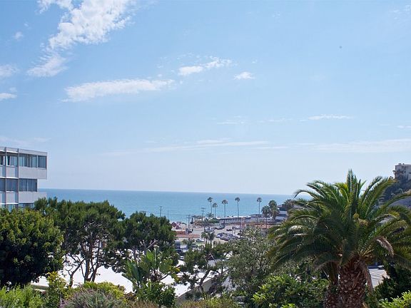 3rd image of 17352 W Sunset Blvd APT 403