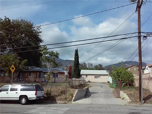 1st image of 13148 Gladstone Ave