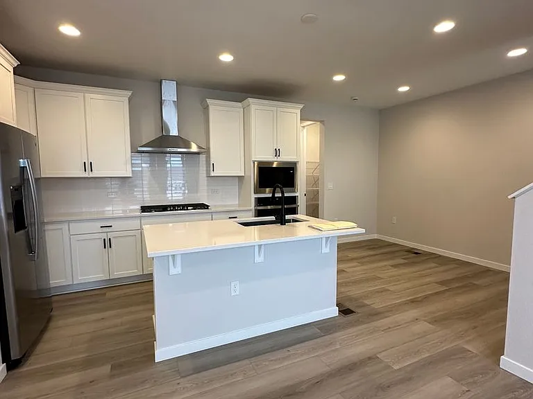 21093 E Quincy Pl — Photo 7