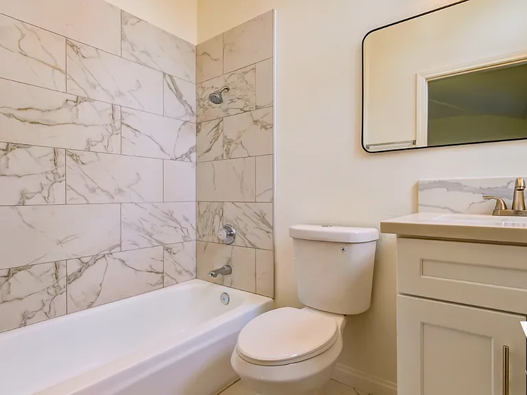 Apartment F: Upgraded Kitchen & Bathrooms