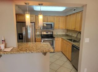 1000 Spanish River Rd APT 3A, Boca Raton, FL 33432