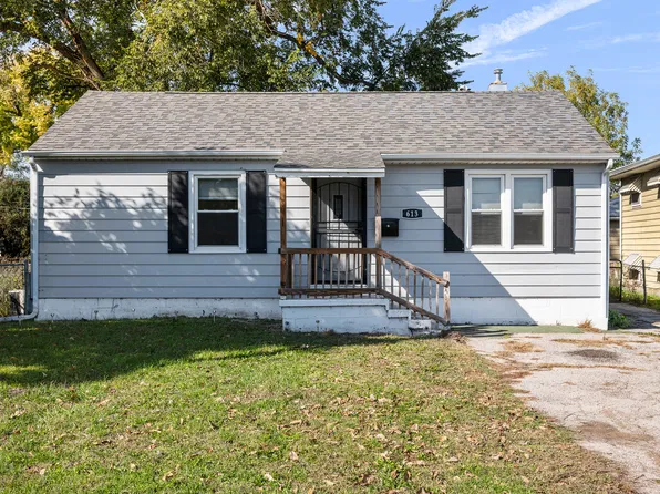 613 9th Ave W, Milan, IL 61264