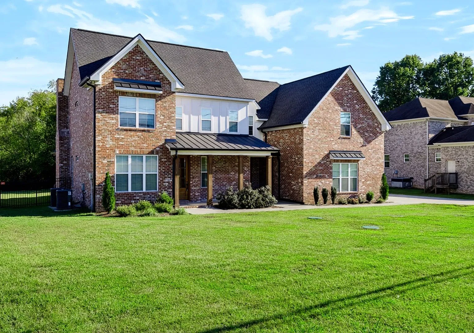 Gorgeous 5 Bed / 4 Bath Executive Home in Smyrna! fenced-in backyard backs up to lovely creek — Photo 3