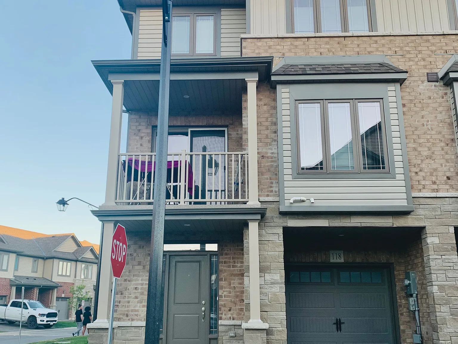 77 Diana Ave — Photo 2