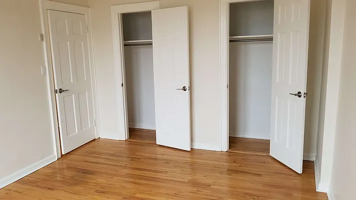 Rented by Realty Queens LLC | media 15