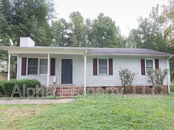 107 Vesta Dr, Greenville, SC 29611