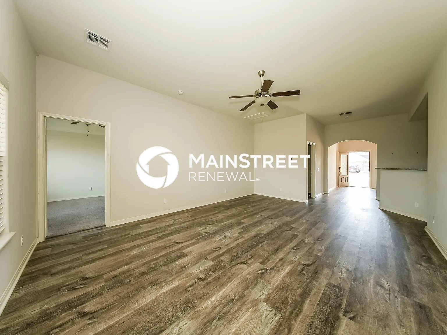 421 East Mobile Terrace — Photo 3