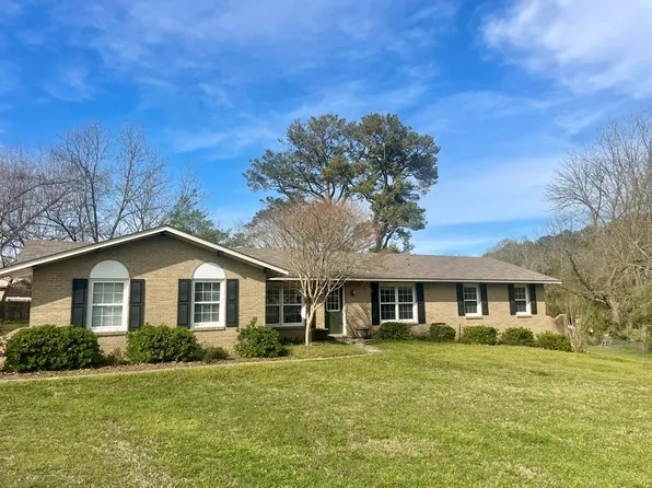 203 Carla Lynn Ct, Dothan, AL 36301