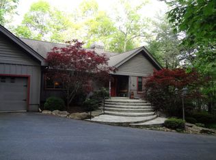 173 Rushing Spring Ln, Sapphire, NC 28774