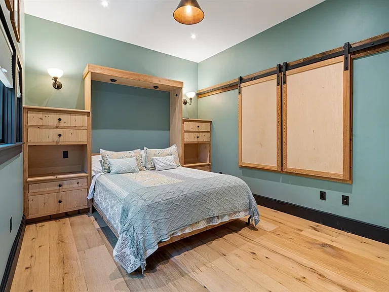 7R Brewer St #7R — Photo 12