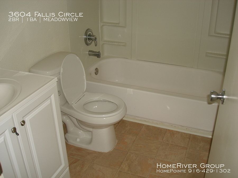 2nd image of 3604 Fallis Cir