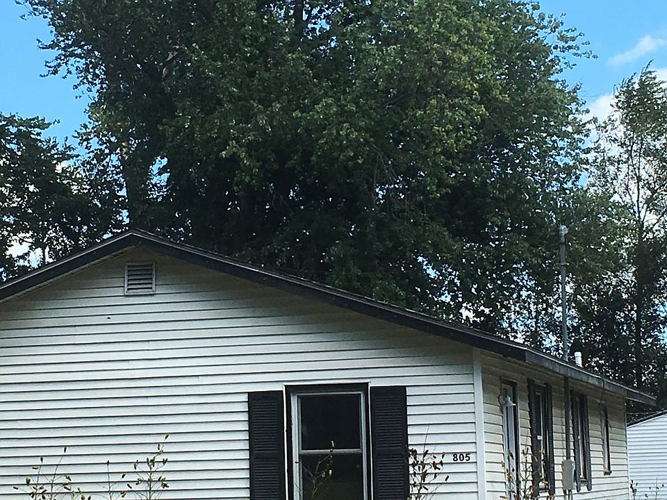 2nd image of 805 N 5th Ave