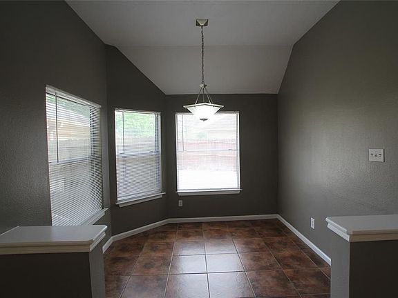 5th image of 3438 Brookwood Dr