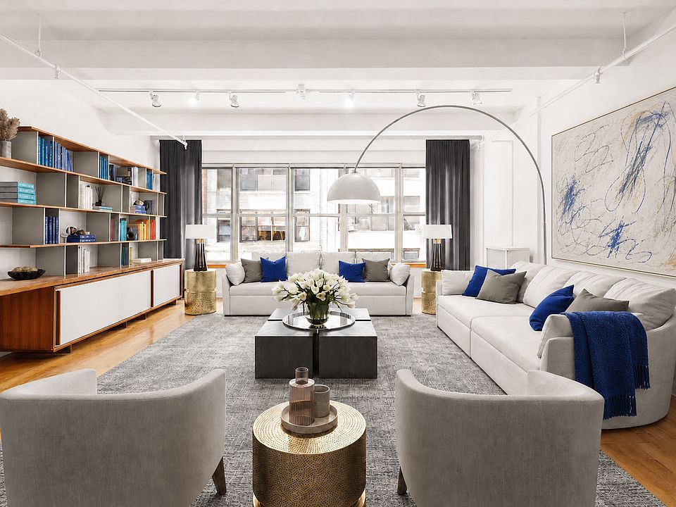 1st image of 215 W 29th St Floor 3
