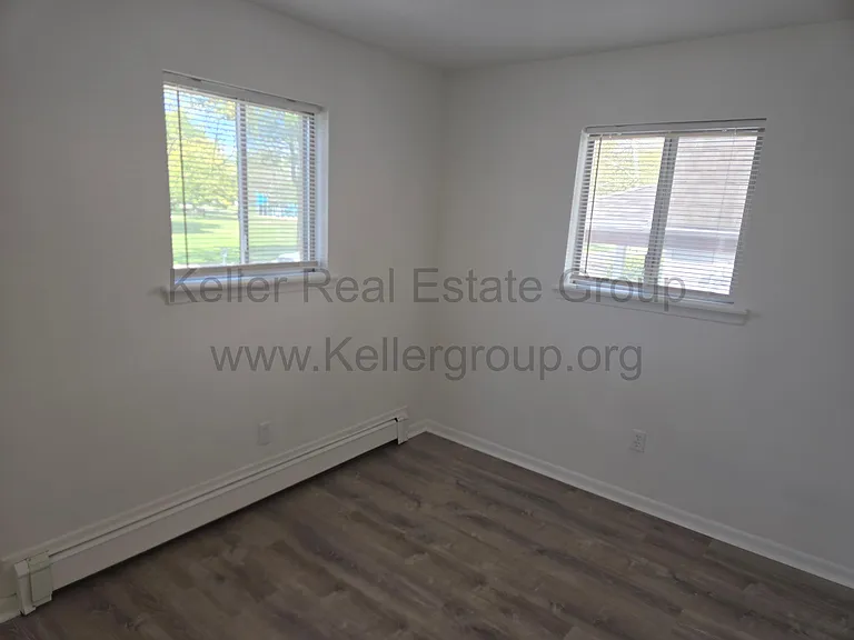 330 N Pine St #1 — Photo 8