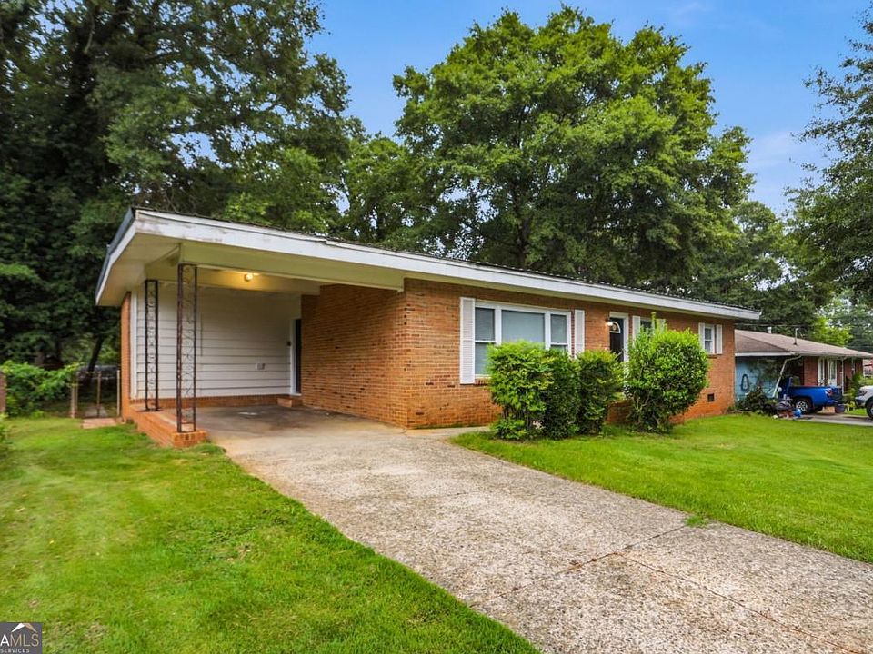 1st image of 25 Larose Cir SE