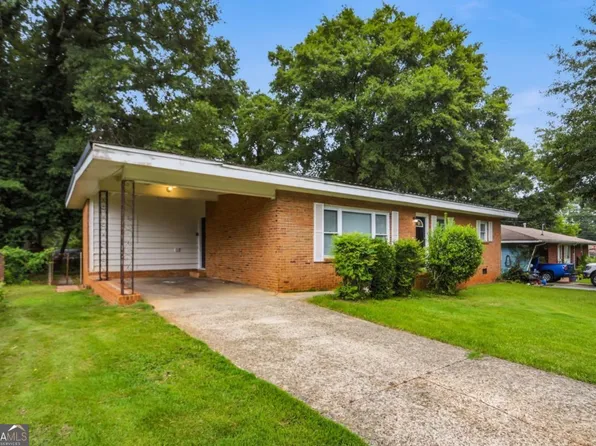25 Larose Cir SE, Marietta, GA 30060