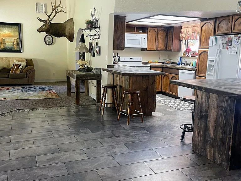 Kitchen/ living room