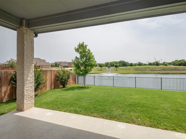 14312 Home Trl, Roanoke, TX 76262