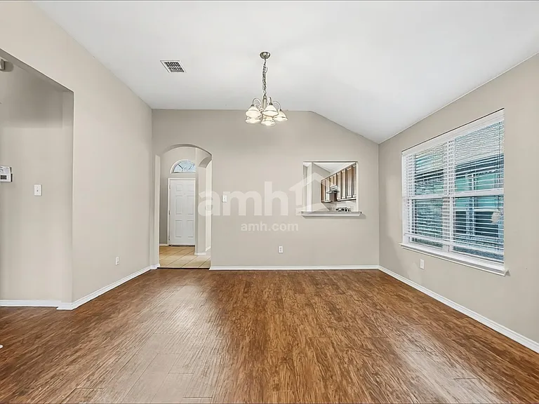 1613 Bob Dr — Photo 6