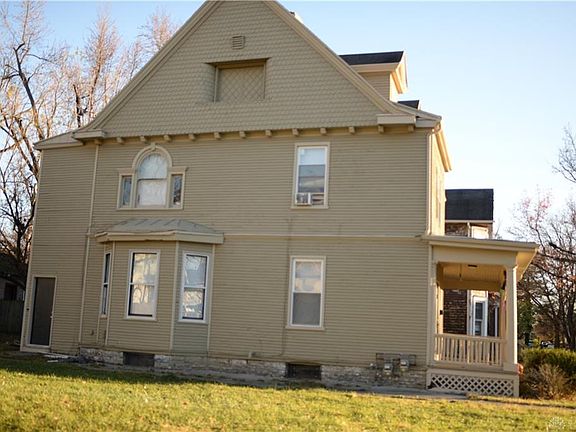 4th image of 128 Richmond Ave