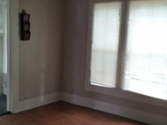 5th image of 1013 S Texas Ave