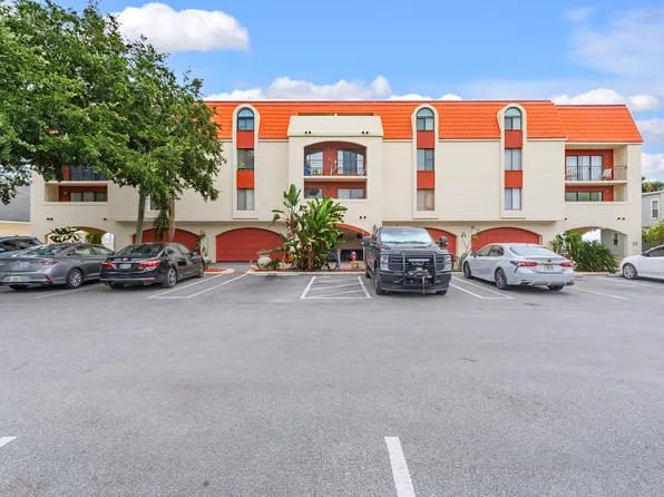 525 Indian River Ave APT 302, Titusville, FL 32796