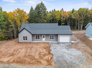 83 Pinewood Dr, East Hants, NS B0N1Z0