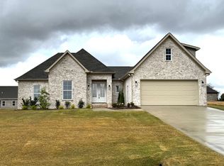 131 Hummingbird Way, Killen, AL 35645