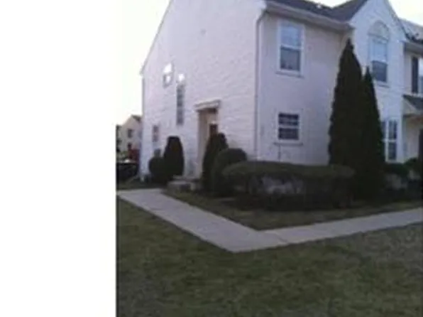 327 Allens Ln #1042, Mullica Hill, NJ 08062