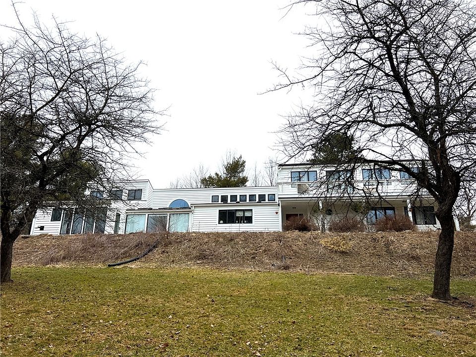 1st image of 67 Thornapple Dr