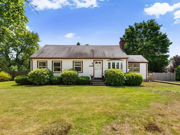 1569 Main St, Tewksbury, MA 01876