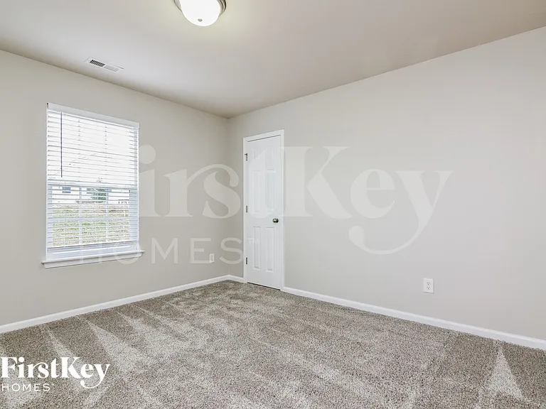 16124 Raptor Ct — Photo 12