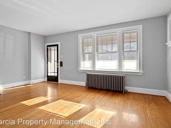 5th image of 4955 Tholozan Ave