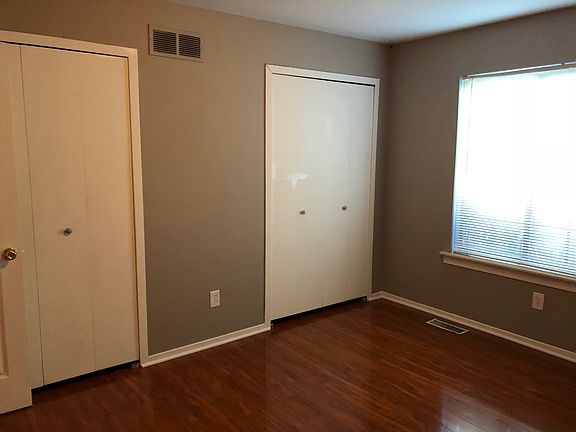 2nd image of 791 Woods Ct