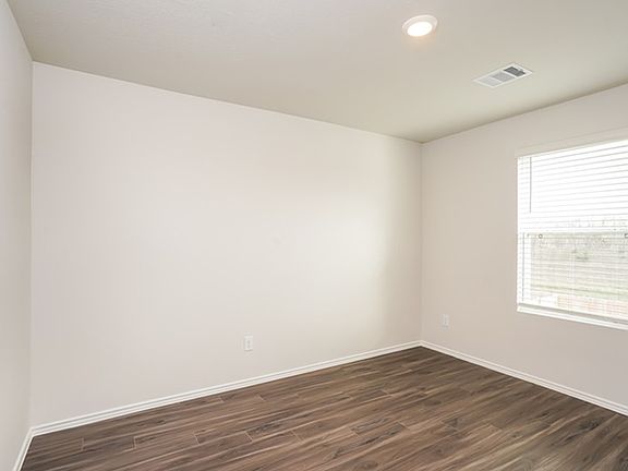 4th image of 3033 Wood Lily Dr #3033