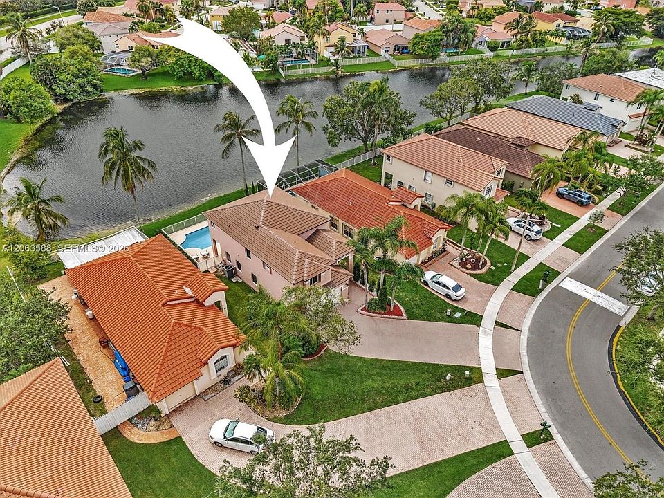 1st image of 1385 NW 192nd Ter