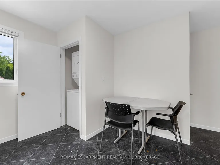 18 Bonavem Dr #1 — Photo 9