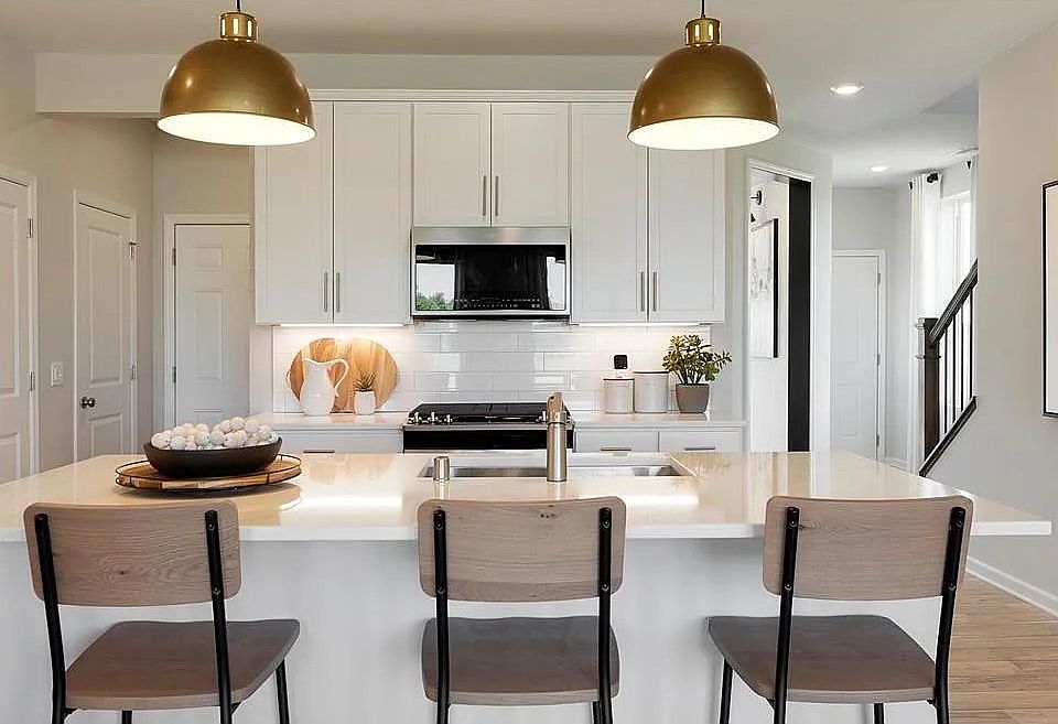 Island and Kitchen