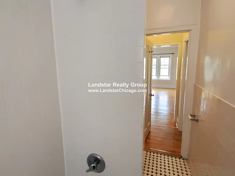 908 Reba Pl #2S — Photo 14