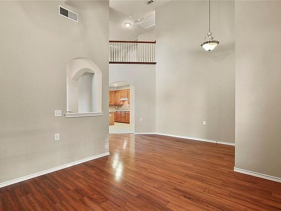 5th image of 1420 Parkside Dr