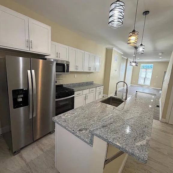 1904 E Lanvale St — Photo 2