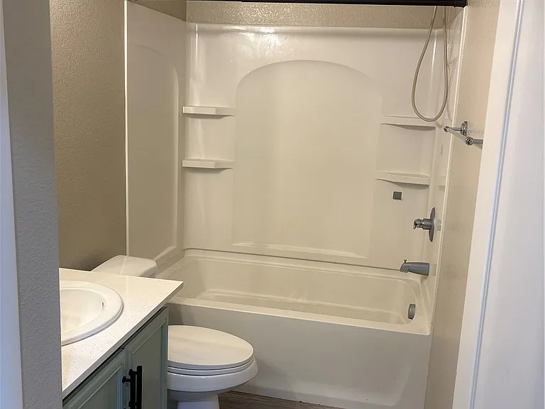 575 Primrose Hill Ave — Photo 12
