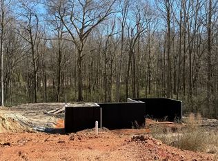 267 Adams Place Dr, Royston, GA 30662