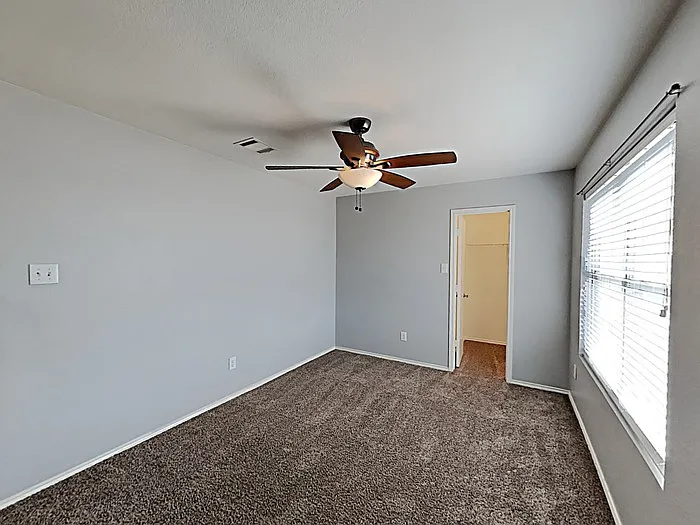 2101 Franks St — Photo 10