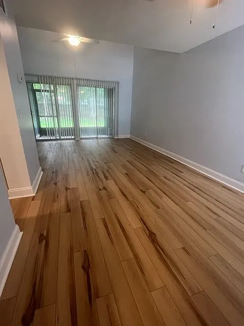 2 bed, 980 sqft, $1,600 — Photo 2