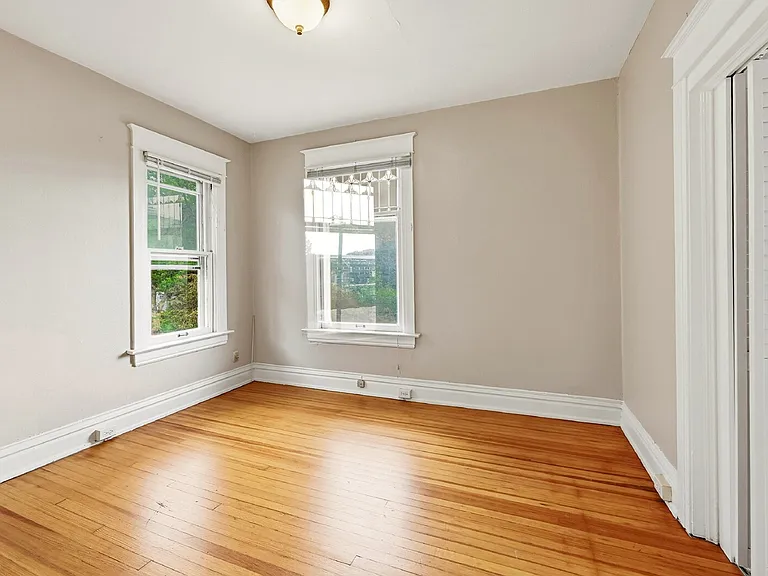 1525 Madison St — Photo 18
