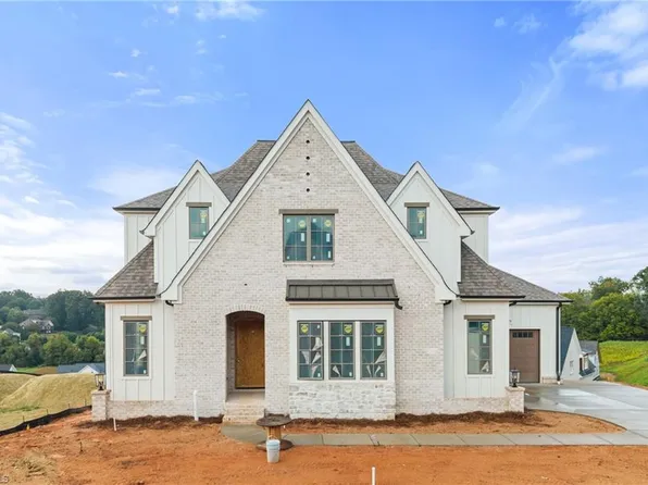 763 Royal Jasmine Ct, Winston Salem, NC 27106