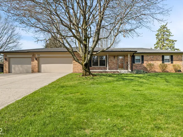624 Redbud Ln, Greenwood, IN 46142