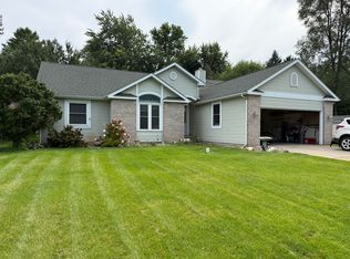 3216 W Greenbriar Ln, La Porte, IN 46350